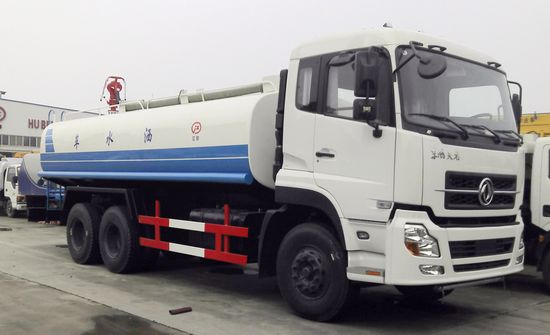 東風天龍雙橋灑水車圖片