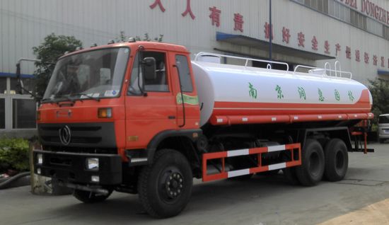 東風雙橋灑水車圖片